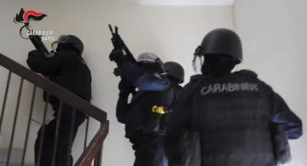 “Ho cliccato per errore” | Internet, apre questo sito per sbaglio e i Carabinieri gli irrompono in casa: arrestato
