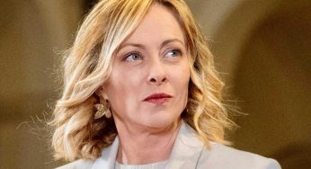 Meloni massacra i pensionati: pagamenti bloccati per 5 mesi | Sta arrivando a tutti questa raccomandata