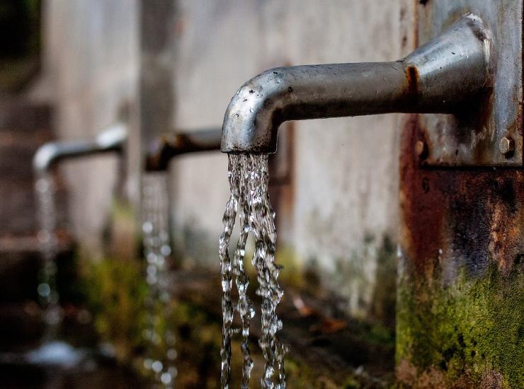 Acqua dal rubinetto