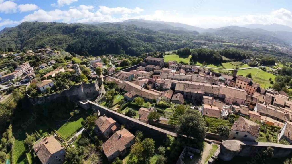Castiglione di Garfagnana dall'alto
