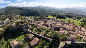 Castiglione di Garfagnana dall'alto