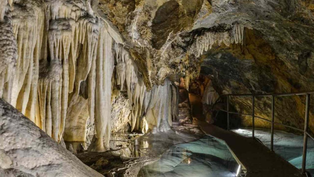 Grotta del Vento