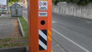 Il caos dell'autovelox senza omologazione