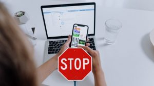 La polemica per Facebook