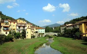 Paese etrusco