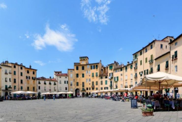 Una città passata da Lucca a Pisa