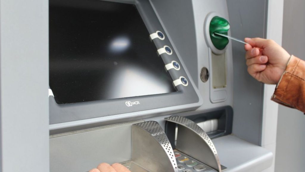 Attenzione a che tasto premete al bancomat