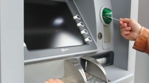 Attenzione a che tasto premete al bancomat