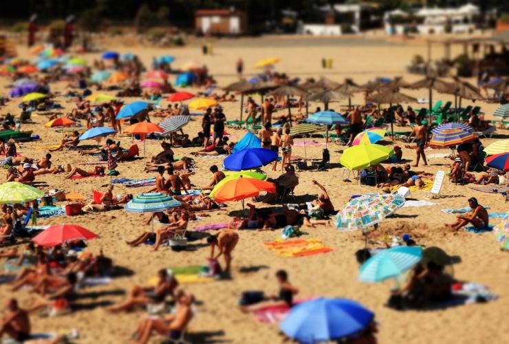 Come evitare la spiaggia affollata