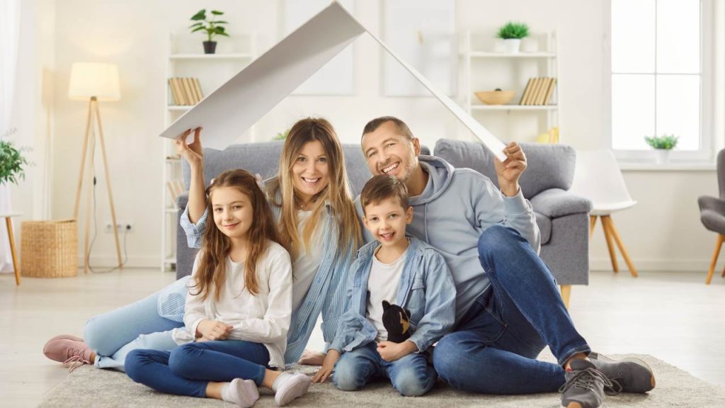Famiglia in casa