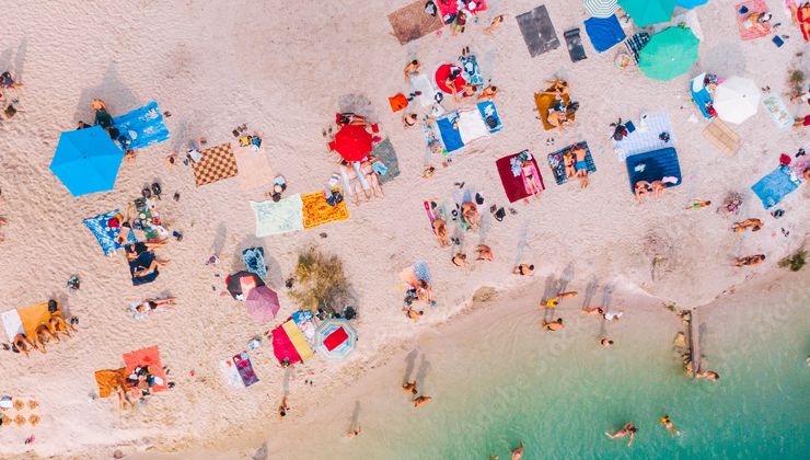 Spiaggia affollata