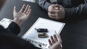 La sigla sul libretto dell'auto